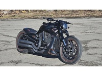 Fotografia 3: Harley-Davidson VRSCDX 1250 V-Rod 12 VRSCDX 1250 V-Rod 12 Night Ro