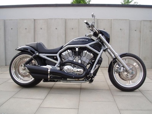 Harley-Davidson VRSCAW 1130 V-Rod