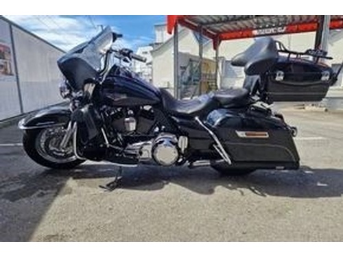 Harley-Davidson FLHRC 1690 Road King FLHRC 1690 Road King Classic 