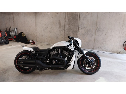 Harley-Davidson VRSCDX Night Rod Special