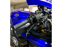 Bild 8: Yamaha YZF-R1 ABS