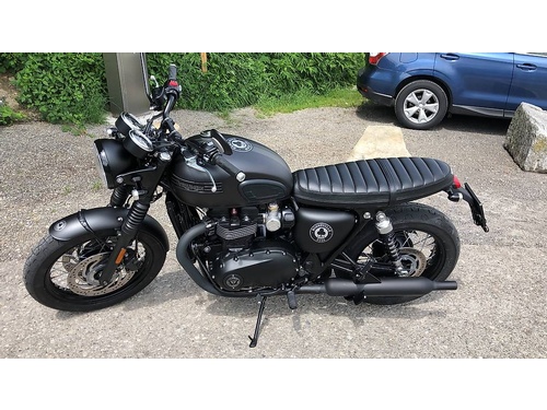 Triumph Bonneville T120 ACE (Limited Editon)