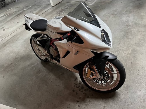 MV Agusta F3 675