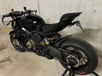 Image 2: Ducati Streetfighter V4S