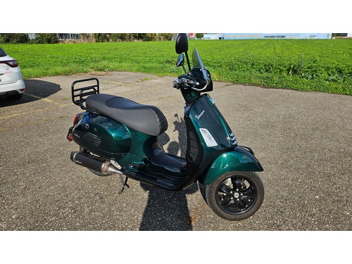 Piaggio Vespa GTS 300 HPE ABS/ASR