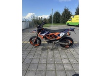 Bild 2: KTM 690 SMC R