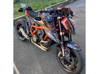 Bild 2: KTM 1290 Super Duke R