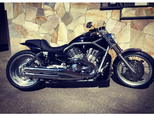 Harley-Davidson VRSCAW V-Rod Custom