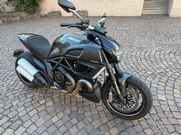 Bild 2: Ducati Diavel 1200 Carbon