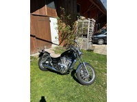 Bild 2: Suzuki VS 750 GLP Intruder