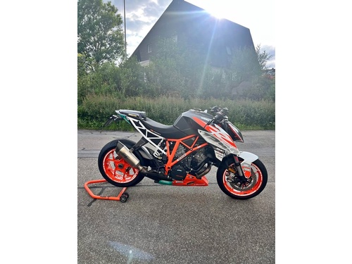 ??? 1290 Superduke R
