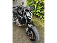 Bild 2: Ducati Monster + 937