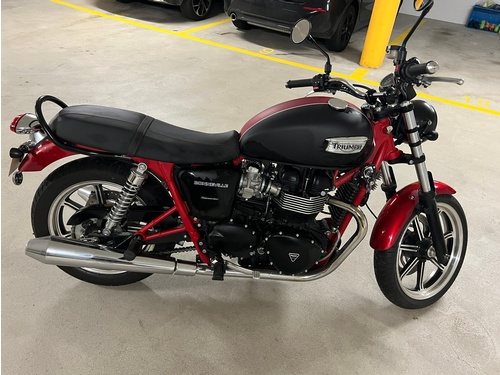 Triumph Bonneville 900 i T 100