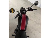 Bild 6: Triumph Bonneville 900 i T 100