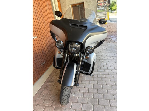 Harley-Davidson FLHTK Electra Glide Ultra Limited 114
