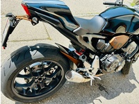 Bild 4: Honda CB 1000 R Swiss Limited Edition ABS