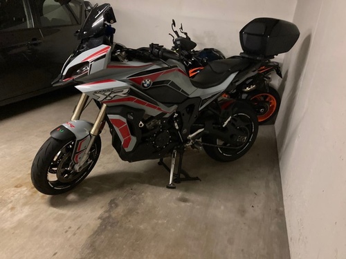 BMW S 1000 XR