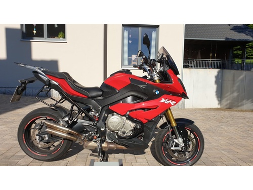 BMW S 1000 XR Racing Red