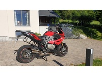 Bild 2: BMW S 1000 XR Racing Red