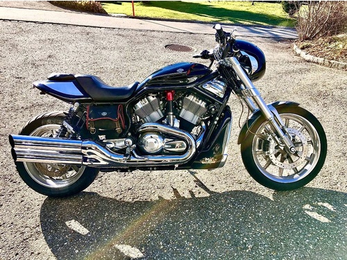 Harley-Davidson VRSCR Street Rod