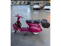 Bild 2: Piaggio Vespa 125