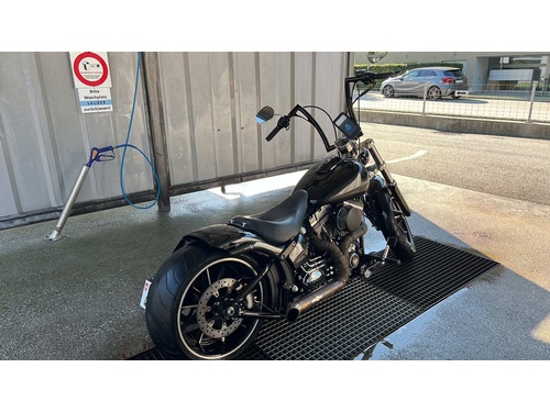 Harley-Davidson FXSB Breakout 103 ABS