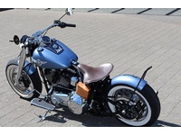 Bild 3: Harley-Davidson Softail FLSTN Deluxe