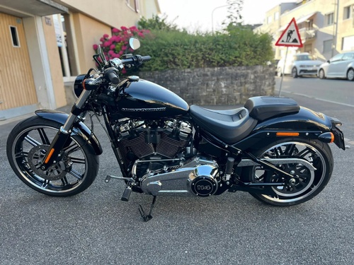 Harley-Davidson FXBRS Breakout 114
