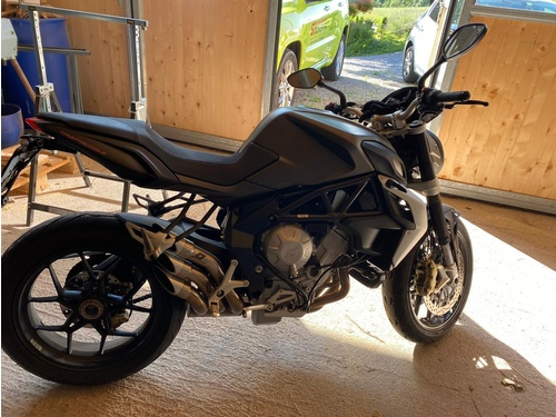 MV Agusta 675 MV Agusta 675