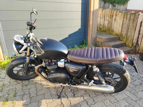 Triumph Street Twin 900 i