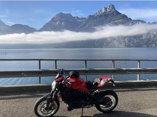 Ducati Monster 1200 R