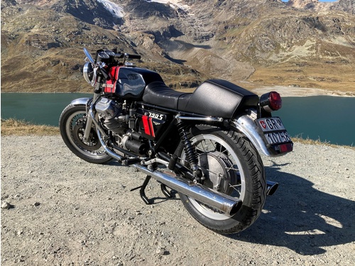 Moto Guzzi 750 S
