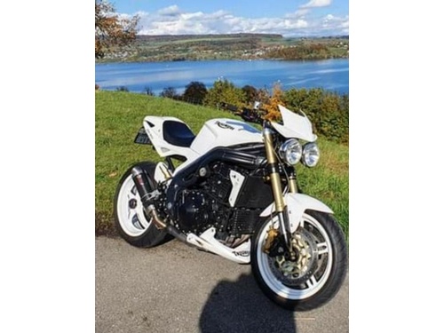 Triumph Speed Triple 1050