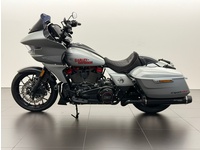 Bild 2: Harley-Davidson FLTRXSTSE Road Glide 121 CVO Bild 2: Harley-Davidson FLTRXSTSE Road Glide 121 CVO