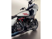 Bild 5: Harley-Davidson FLTRXSTSE Road Glide 121 CVO Bild 5: Harley-Davidson FLTRXSTSE Road Glide 121 CVO