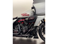 Bild 9: Harley-Davidson FLTRXSTSE Road Glide 121 CVO Bild 9: Harley-Davidson FLTRXSTSE Road Glide 121 CVO
