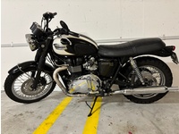 Bild 2: Triumph Bonneville 900 i T 100 Bild 2: Triumph Bonneville 900 i T 100
