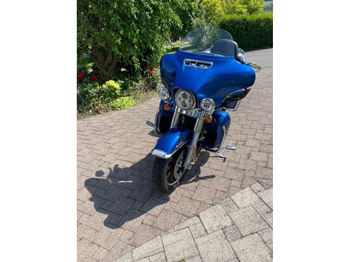 Harley-Davidson Harley Davidson FLHTCU TC