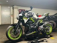 Bild 3: Kawasaki Z 900 (35kW) Bild 3: Kawasaki Z 900 (35kW)