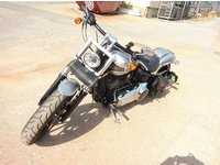 Bild 2: Harley-Davidson FXSB Breakout 103 ABS