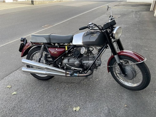 Moto Guzzi CF 500 Nuovo Falcone