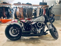 Bild 2: Harley-Davidson FLSTSB Cross Bones Custom