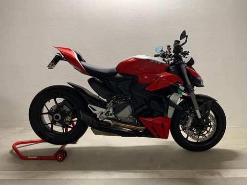 Ducati Streetfighter V2