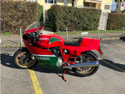 Ducati 900 SS
