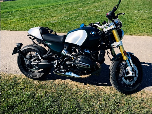 BMW R 12 nine T