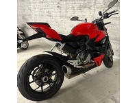 Bild 2: Ducati Streetfighter V2
