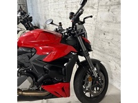 Bild 6: Ducati Streetfighter V2