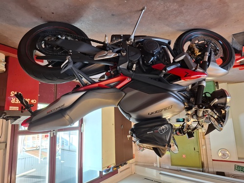 Triumph Street Triple 675 ABS