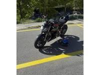 Bild 3: Ducati Streetfighter V2