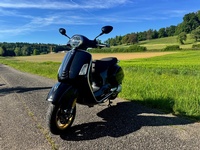 Bild 7: Piaggio Vespa GTS 300 HPE Super Tech ABS/ASR Bild 7: Piaggio Vespa GTS 300 HPE Super Tech ABS/ASR